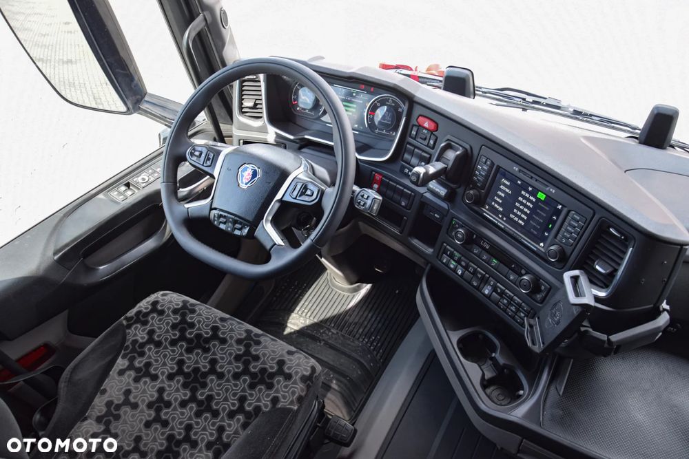 Scania R450 / EURO 6 / FULL AIRMATIC / RETARDER / ACC / KLIMA / FULL LEDY / FULL SPOILERY / SERWISOWANA / SPROWADZONA - 26