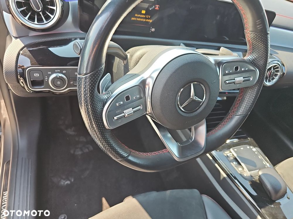 Mercedes-Benz CLA 200 AMG Line 7G-DCT - 18