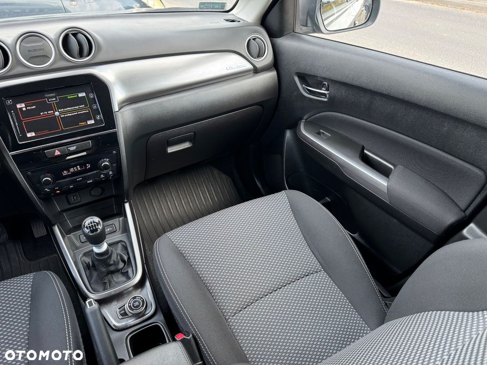 Suzuki Vitara 1.4 Boosterjet Premium 4WD - 13