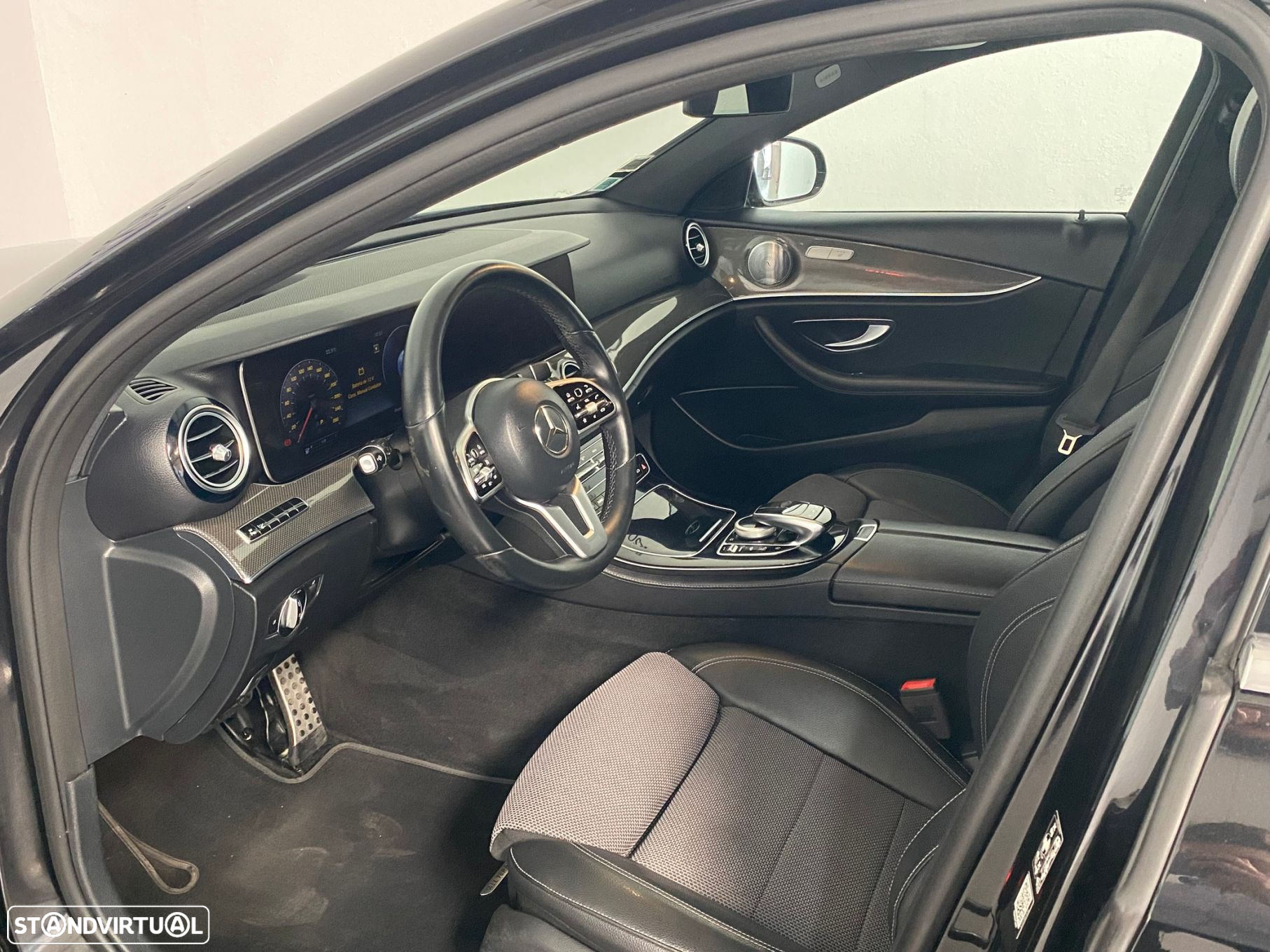 Mercedes-Benz E 220 d 4-Matic All Terrain Avantgarde - 9