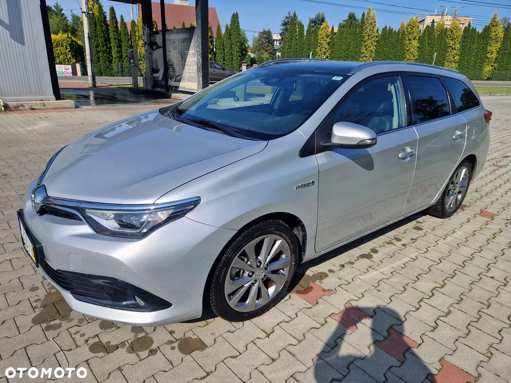 Toyota Auris 1.8 VVT-i Automatik Edition - 1
