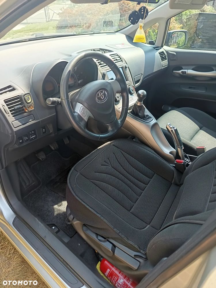 Toyota Auris 1.6 VVT-i Luna - 8
