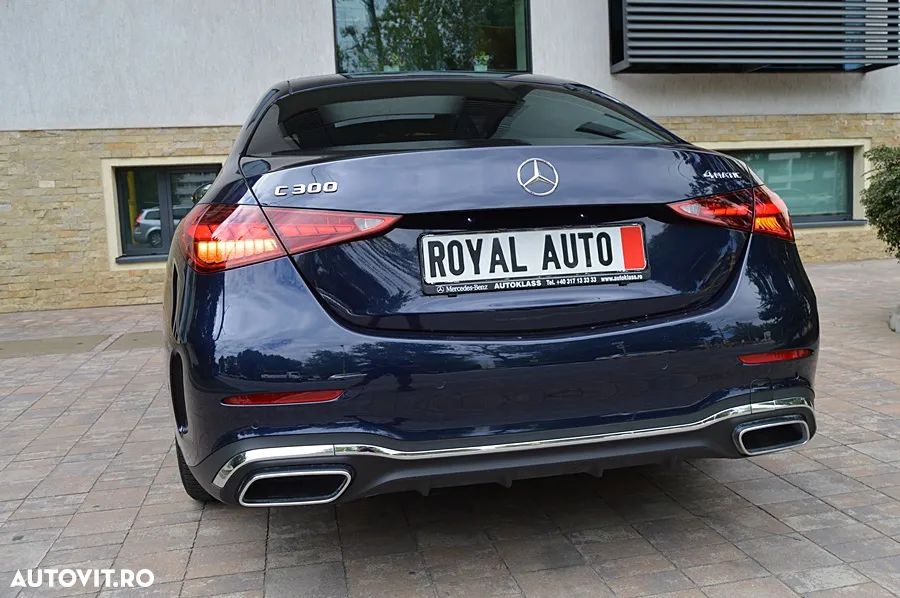 Mercedes-Benz C 300 4Matic 9G-TRONIC AMG Line - 15