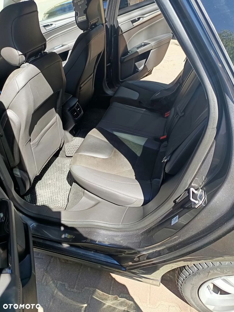 Ford Mondeo 2.0 TDCi Titanium PowerShift - 7