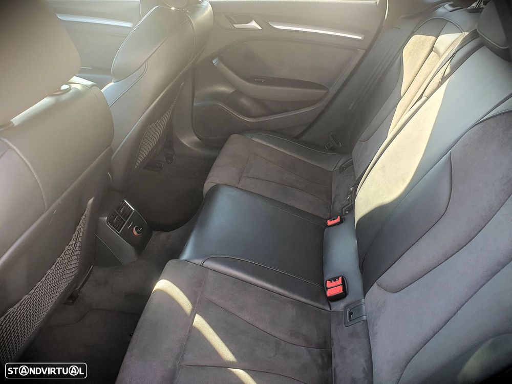 Audi A3 Sportback 1.6 TDI S-line - 43