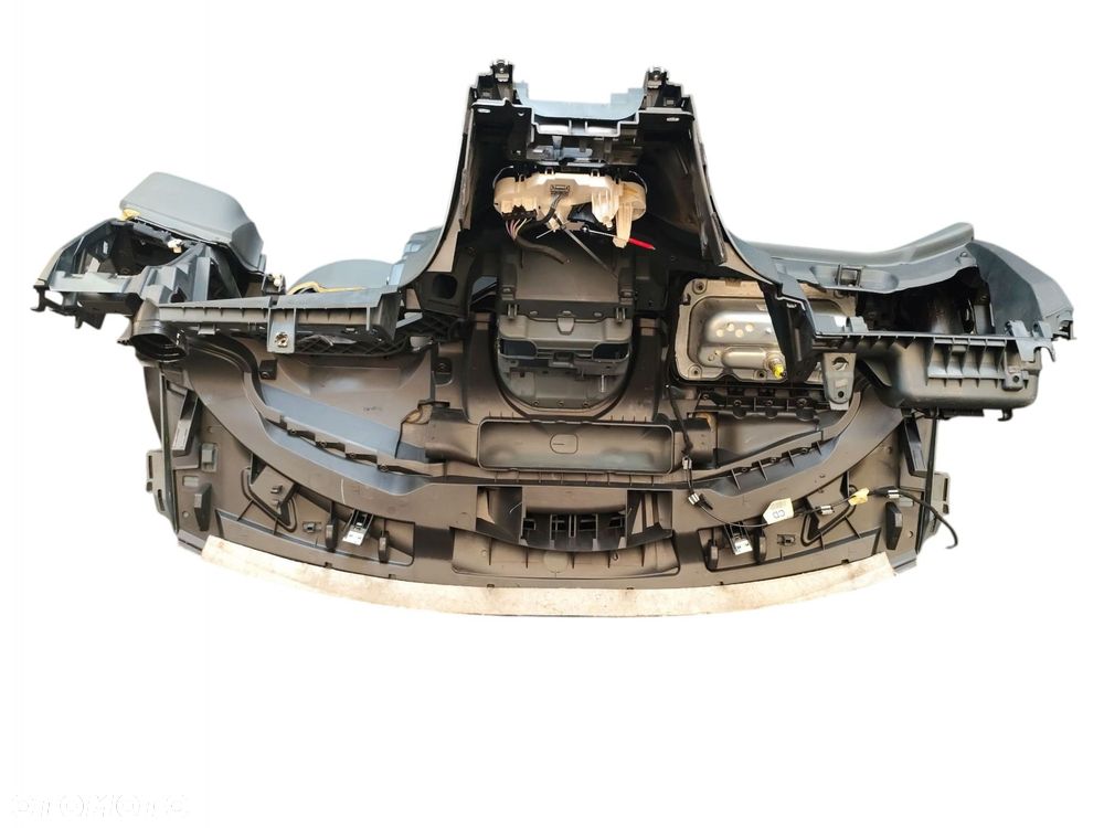 DESKA ROZDZIELCZA FORD FIESTA MK7 (2008-2012) 1.4 16V 97KM - 2
