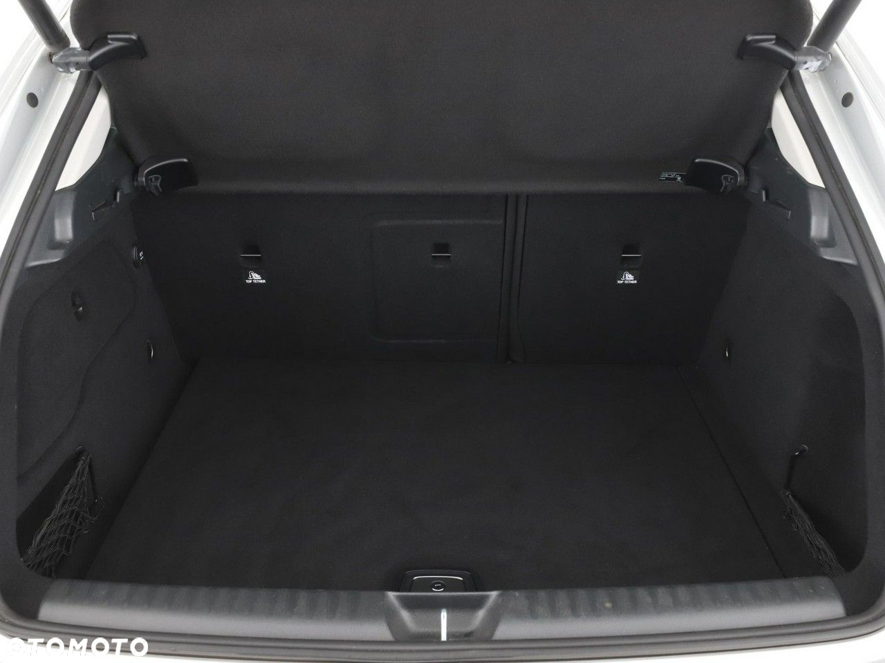 Mercedes-Benz GLA 200 Urban - 20