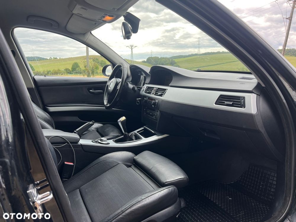 BMW Seria 3 320d - 9