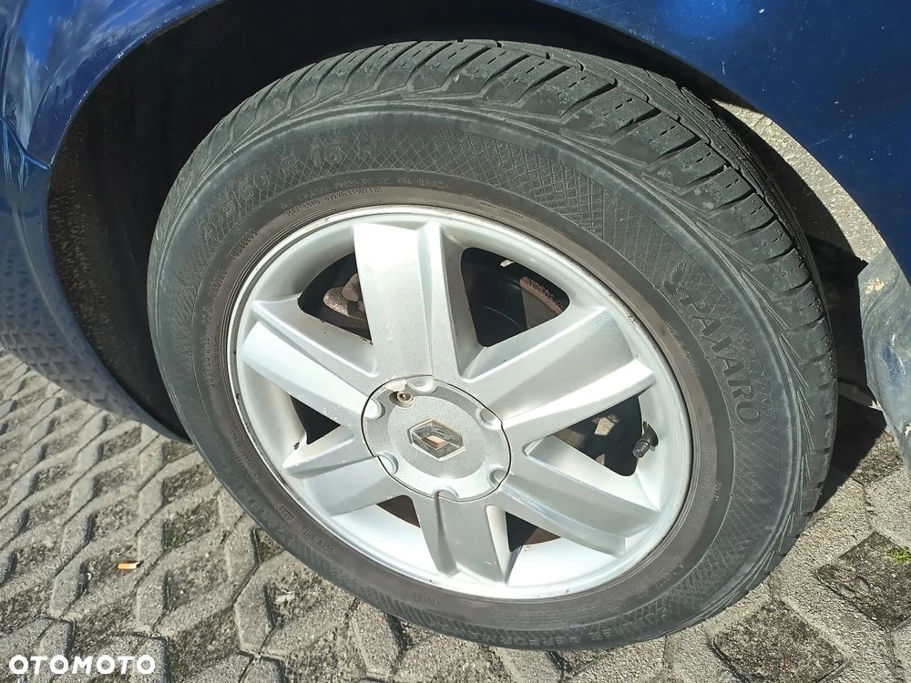 Renault Grand Scenic - 9