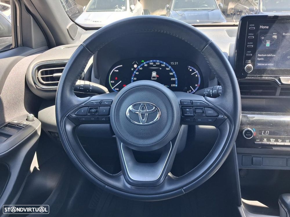 Toyota Yaris Cross 1.5 HDF Luxury — fotografia 38