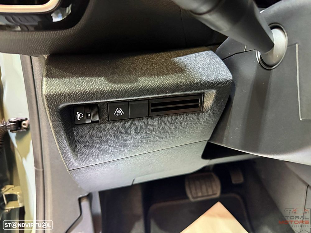 Citroën C4 1.2 Hybrid Plus e-DSC6 — fotografia 18