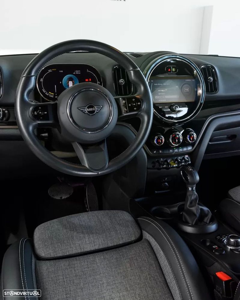 MINI Countryman Cooper SE ALL4 Auto - 21