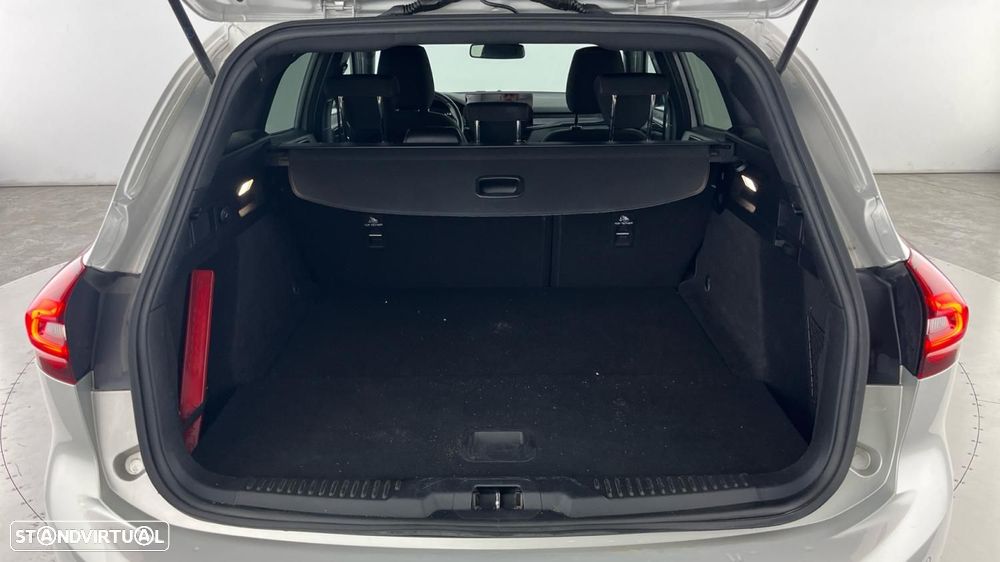 Ford Focus SW 1.0 EcoBoost MHEV ST-Line Aut. - 21