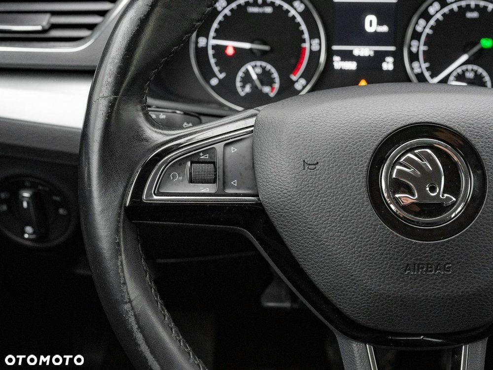 Skoda Superb 2.0 TDI Ambition DSG - 15