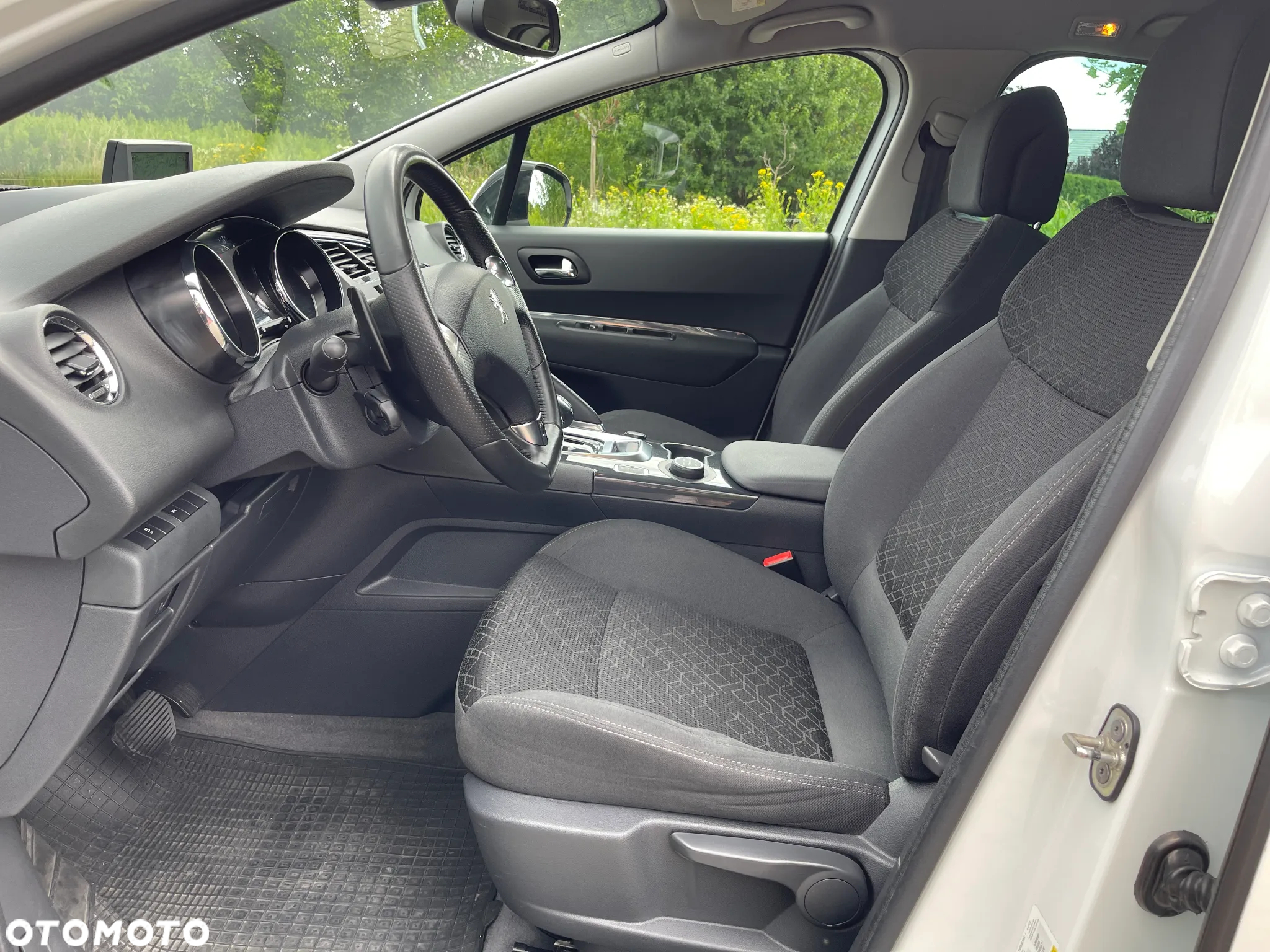 Peugeot 3008 Hybrid4 - 20
