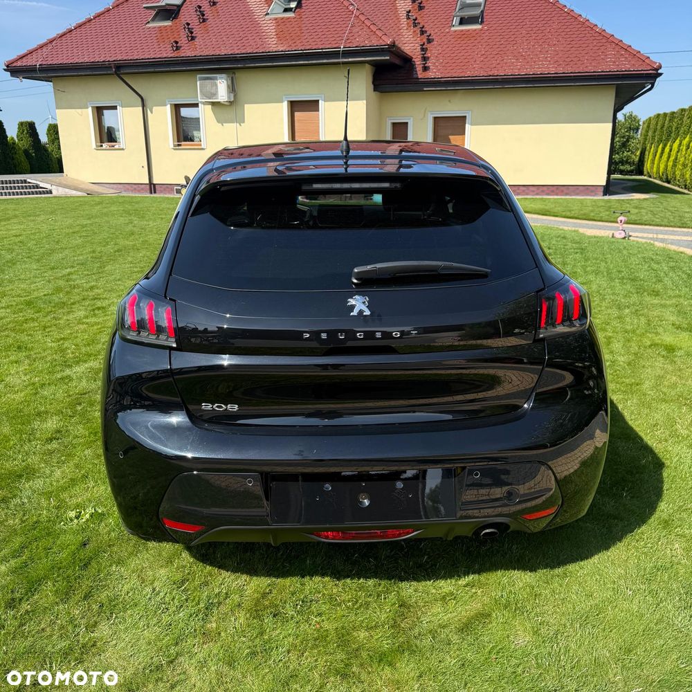 Peugeot 208 - 9