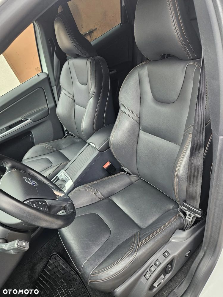 Volvo XC 60 T6 AWD Geartronic Summum - 14
