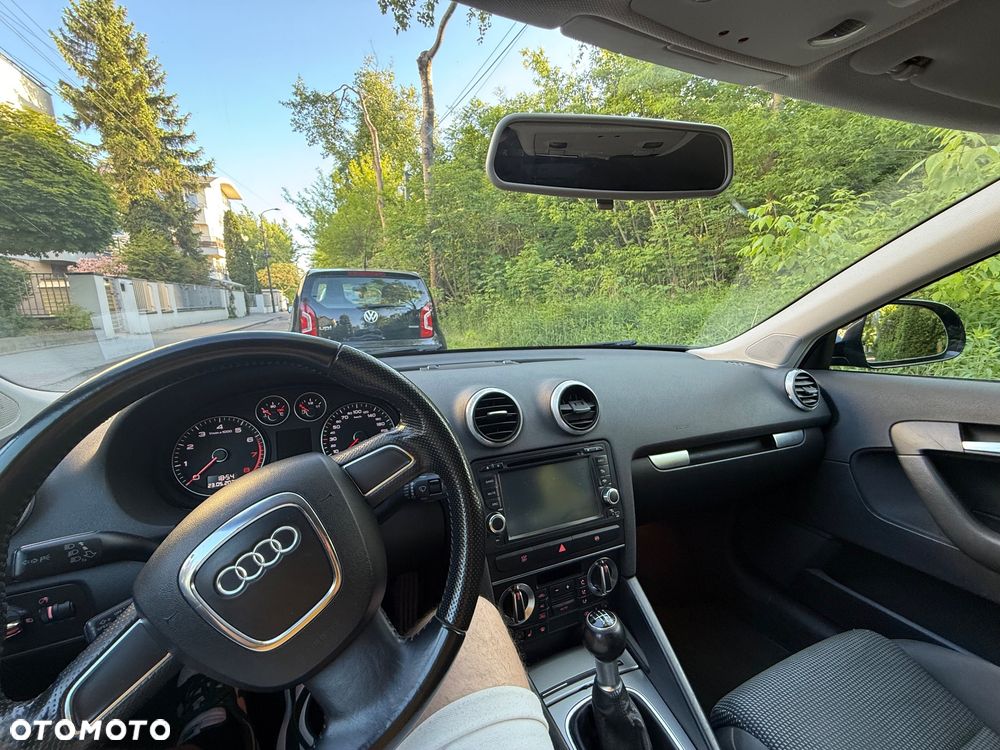 Audi A3 Sportback 1.8 TFSI Attraction - 5
