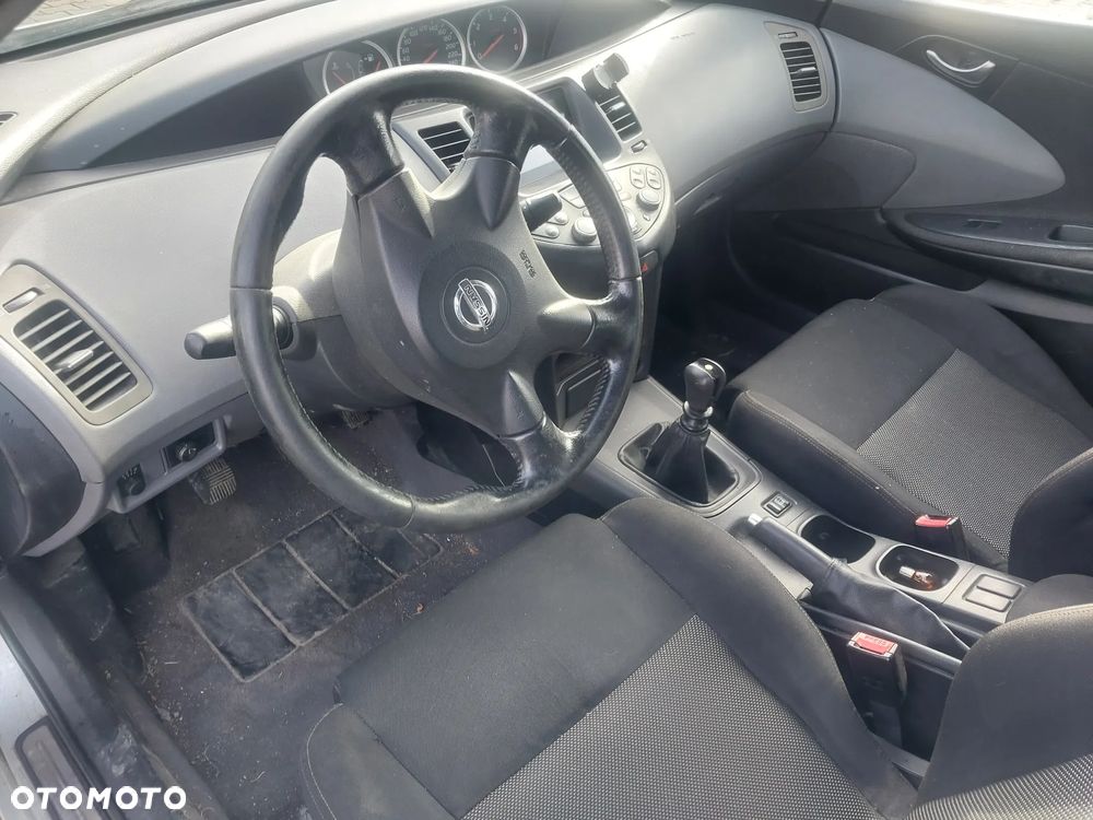 Nissan Primera P12 Hatchback 3 III silnik kompletny 2.2 DTI DCI 93KW 126KM YD22DDT YD22 turbina wtryski pompa paliwa wtryskowa drzwi klapa zderzak maska lusterko srebrne srebrny skrzynia biegów sprzęgło alternator maglownica mcperson sanki belka zawieszenia szyba konsola panel sterownik radio wyświetlacz moduł wiązka lampa reflektor podsufitka osłona przewód mechanizm hak holowniczy felgi przekaźnik przełącznik kierownica fotel lusterko klamka zamek zacisk hamulcowy NA CZĘŚCI WSZYSTKIE CZĘŚCI - 14