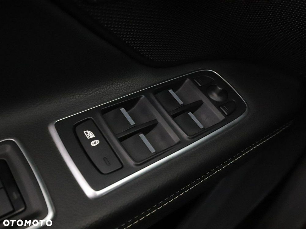 Jaguar XF 20d AWD R-Sport - 41