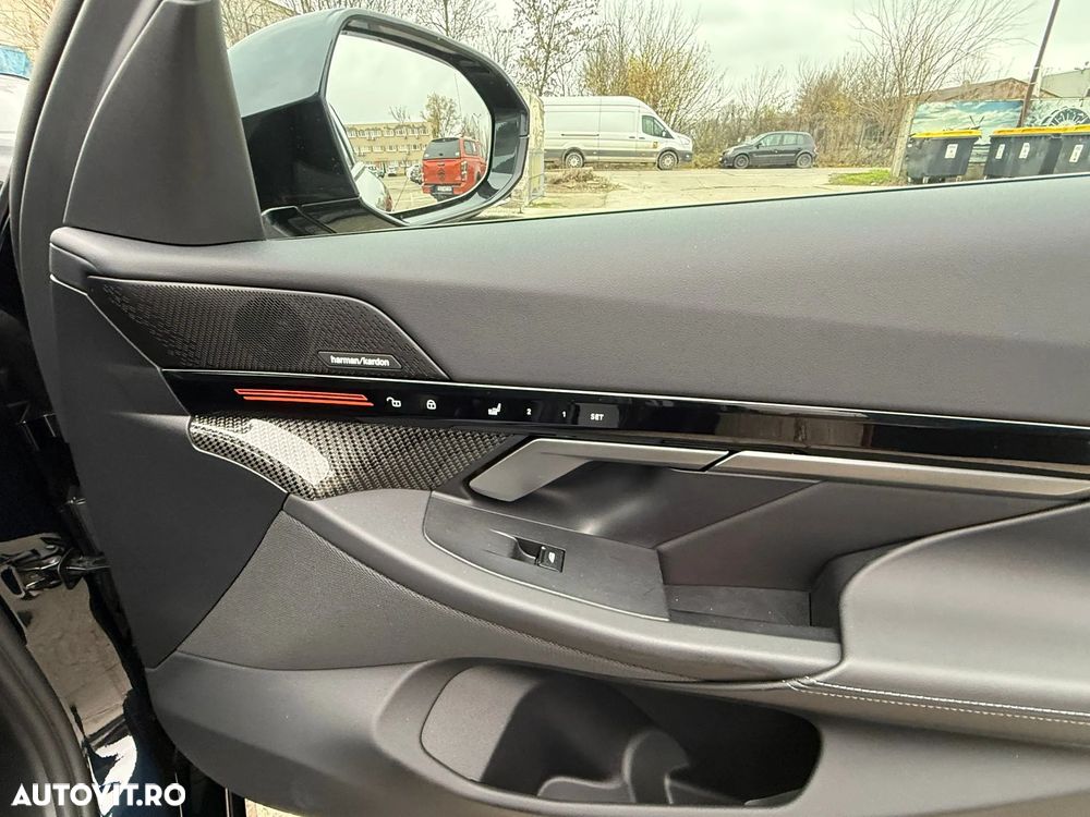 BMW Seria 5 520i Aut. - 24