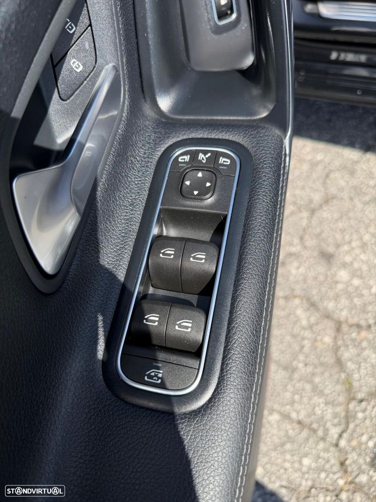 Mercedes-Benz CLA 250 e Shooting Brake Progressive - 19