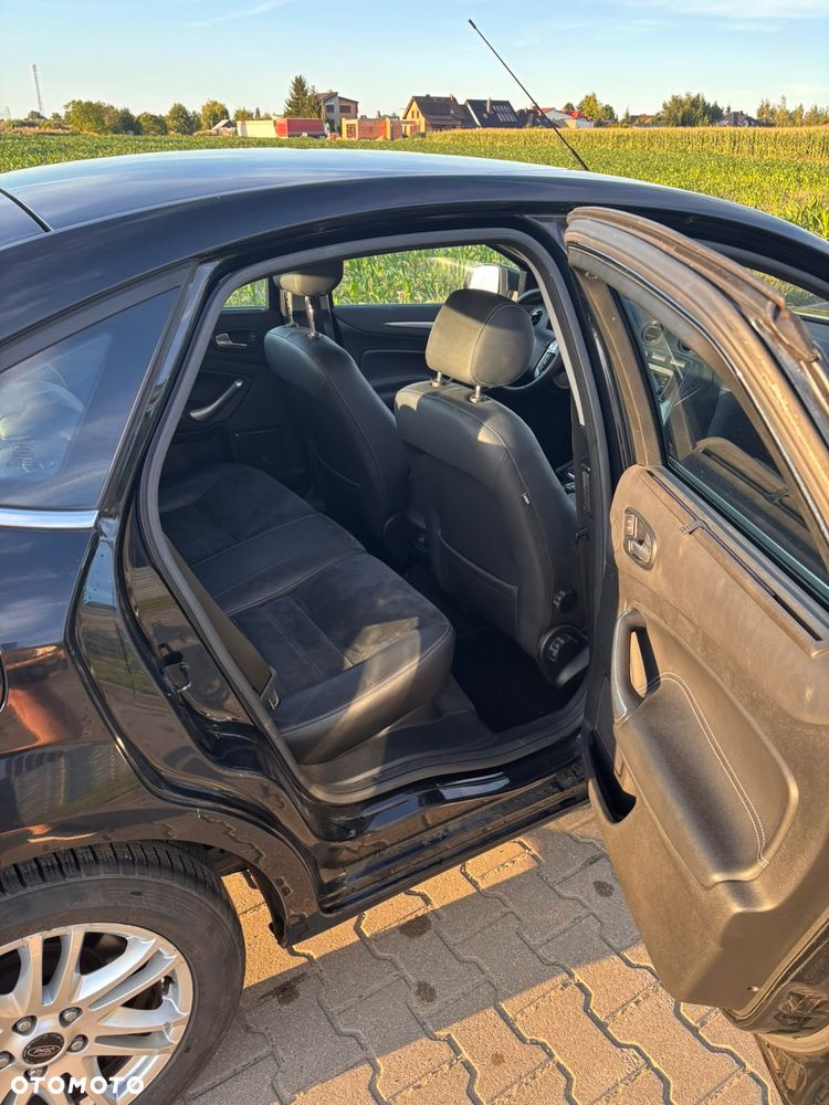 Ford Mondeo 2.0 TDCi Titanium - 12
