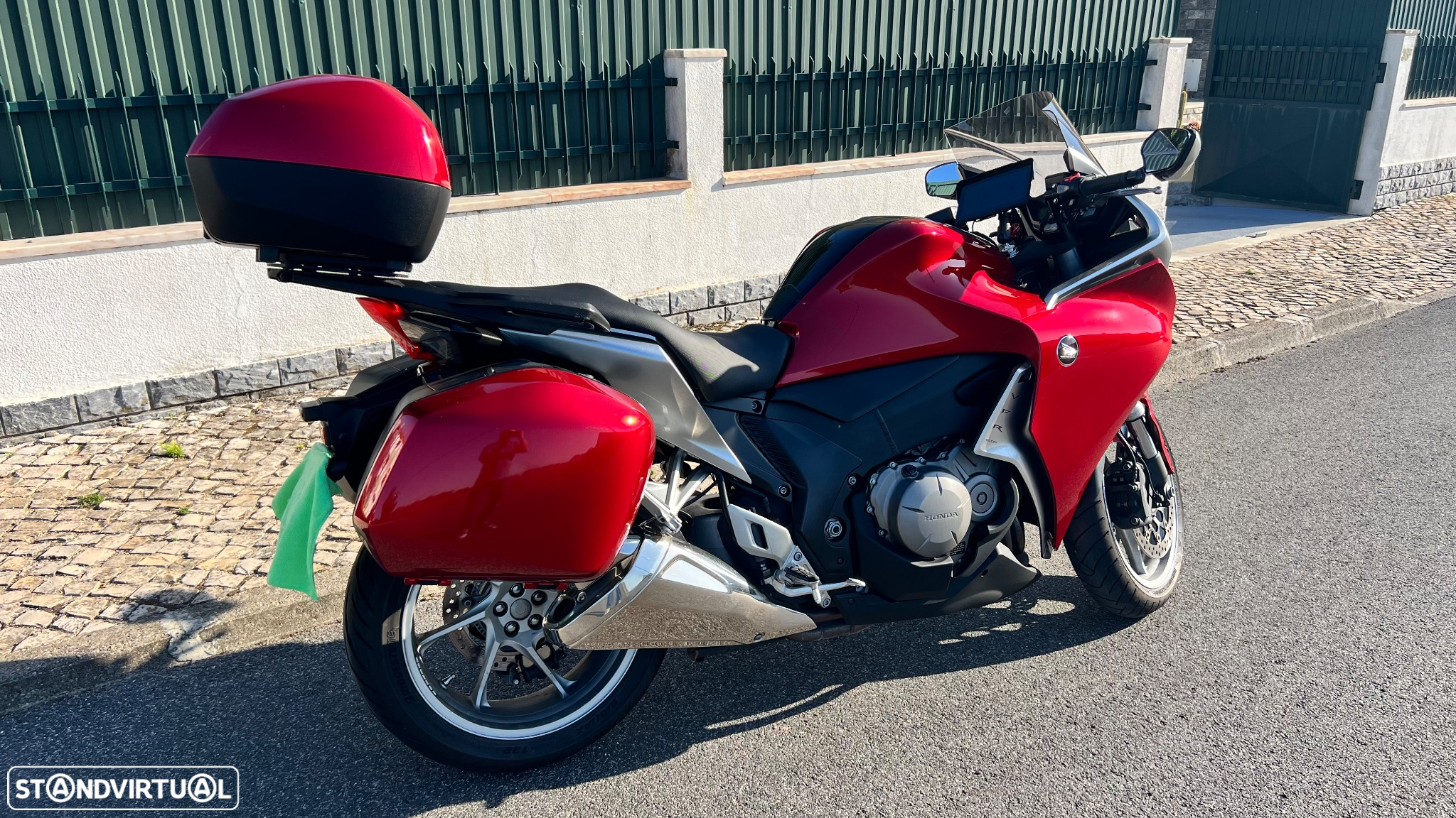 Honda VFR VFR 1200 F - 4