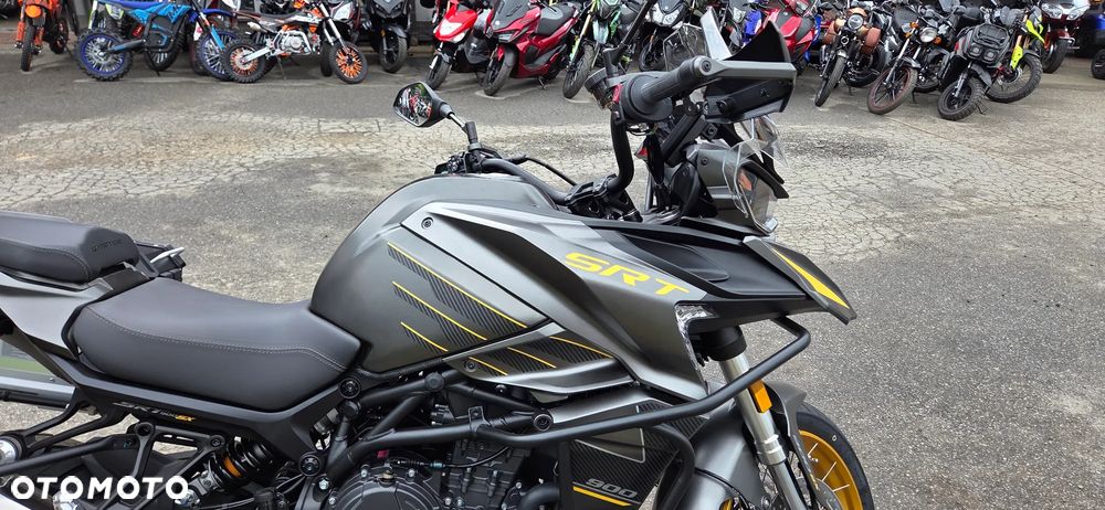 QJMOTOR 900 SX - 15