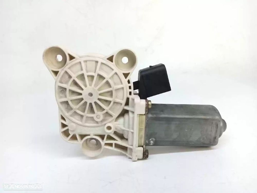 MOTOR ELEVADOR DE VIDRO FRONTAL ESQUERDO MERCEDES-BENZ CLASSE C 2003 -A211820294... - 2