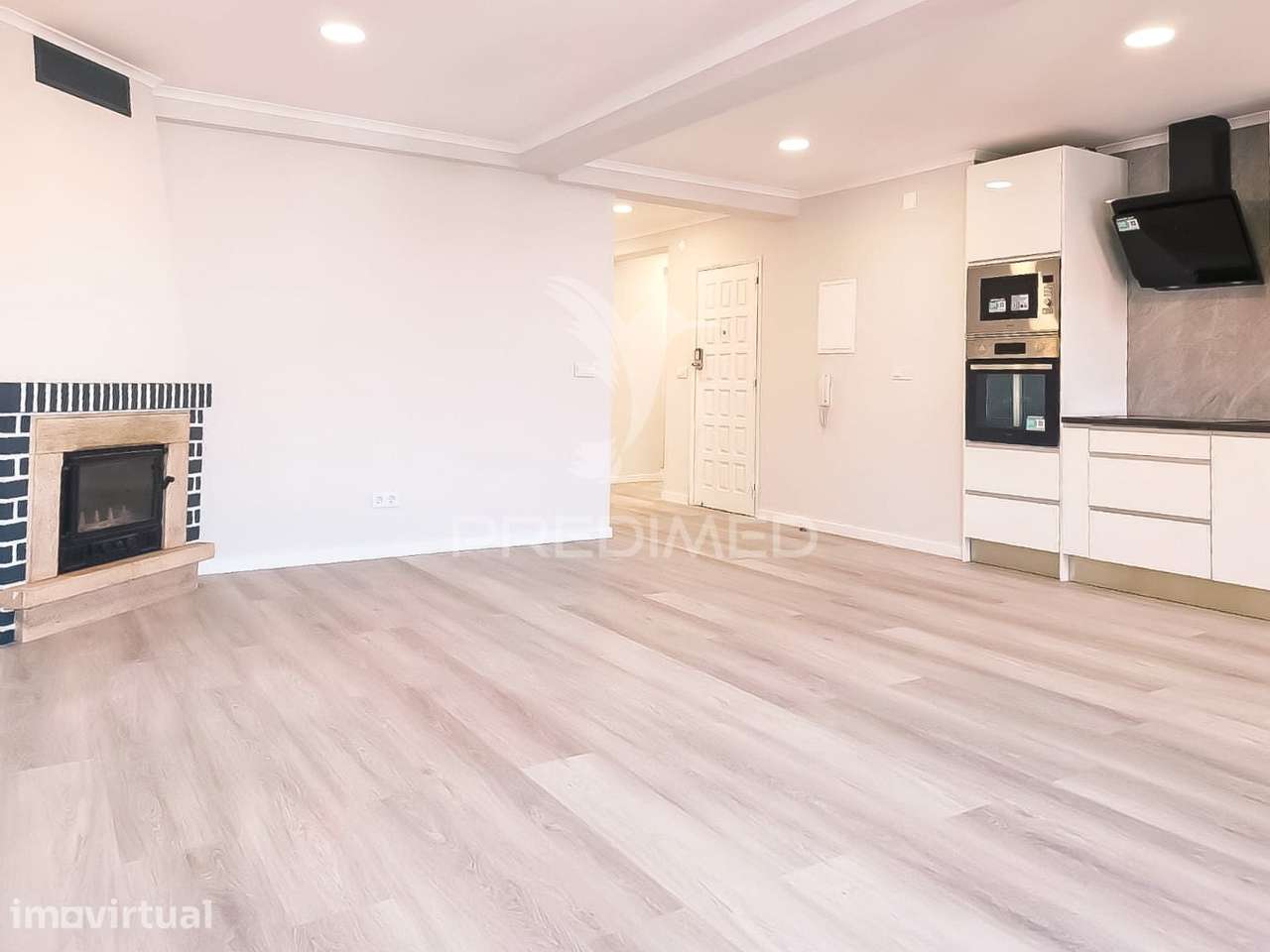 Apartamento T4 Totalmente Remodelado | Amora - Grande imagem: 2/29