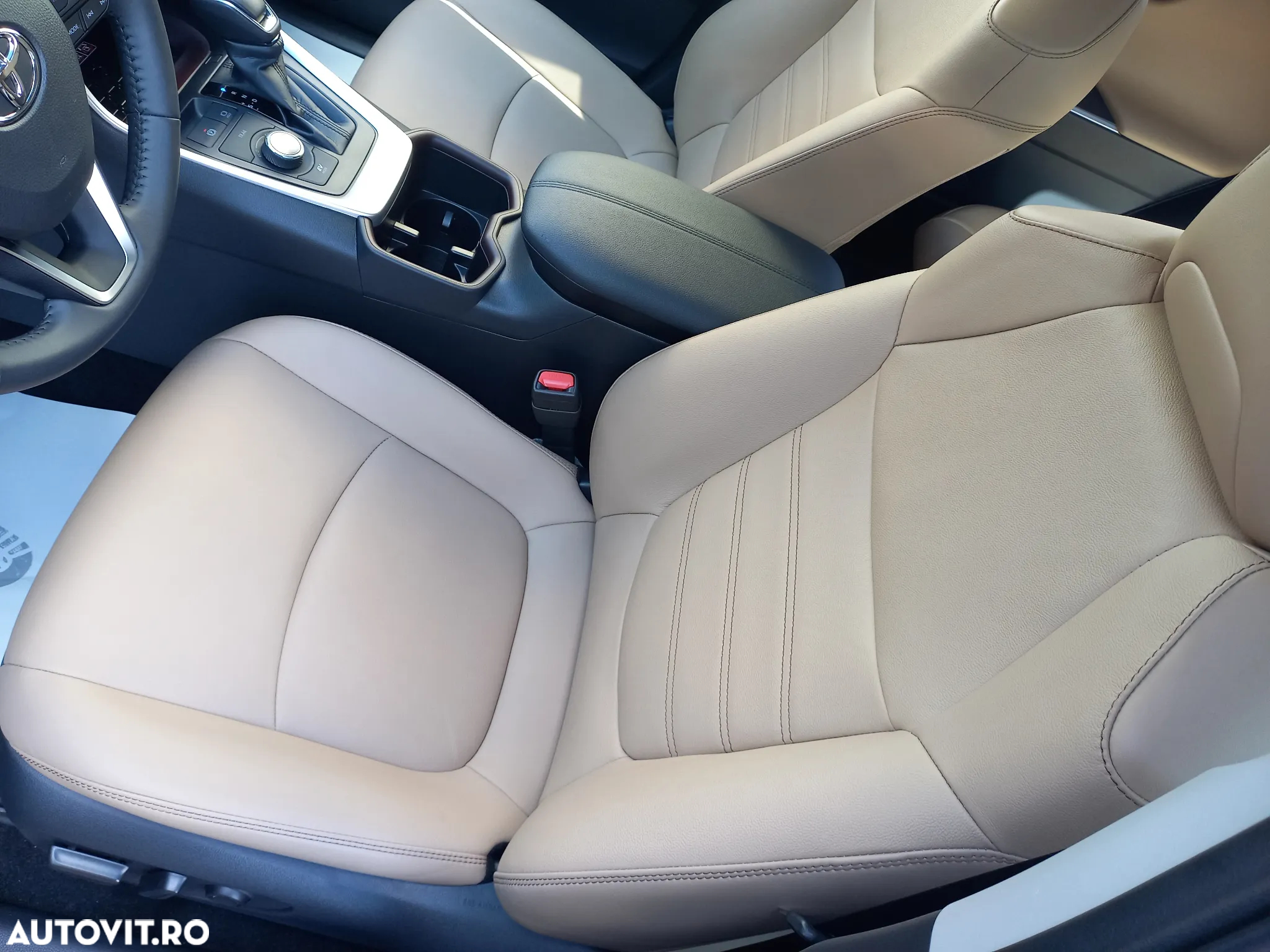 Toyota RAV4 2.5 Hybrid VVT-iE 4x4 Luxury - 19