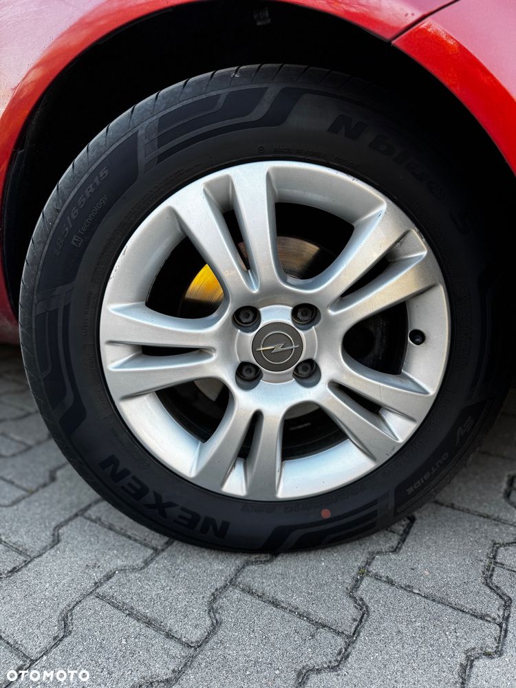 Opel Corsa 2011 photo 5