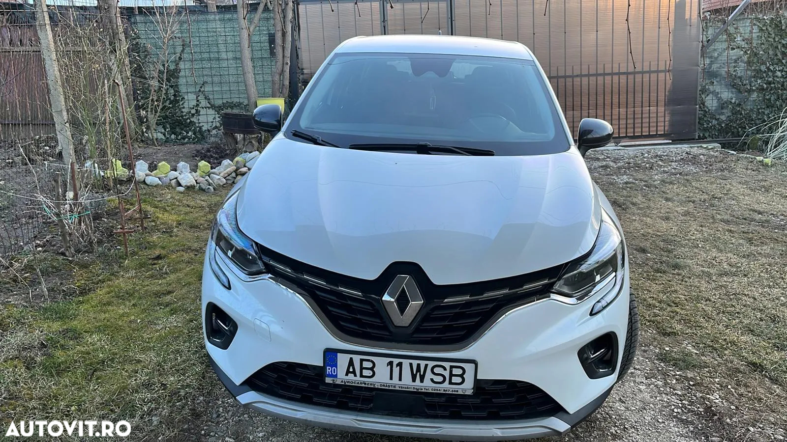 Renault Captur TCe 140 FAP Intens - 3