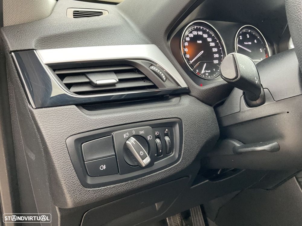BMW X1 16 d sDrive - 21