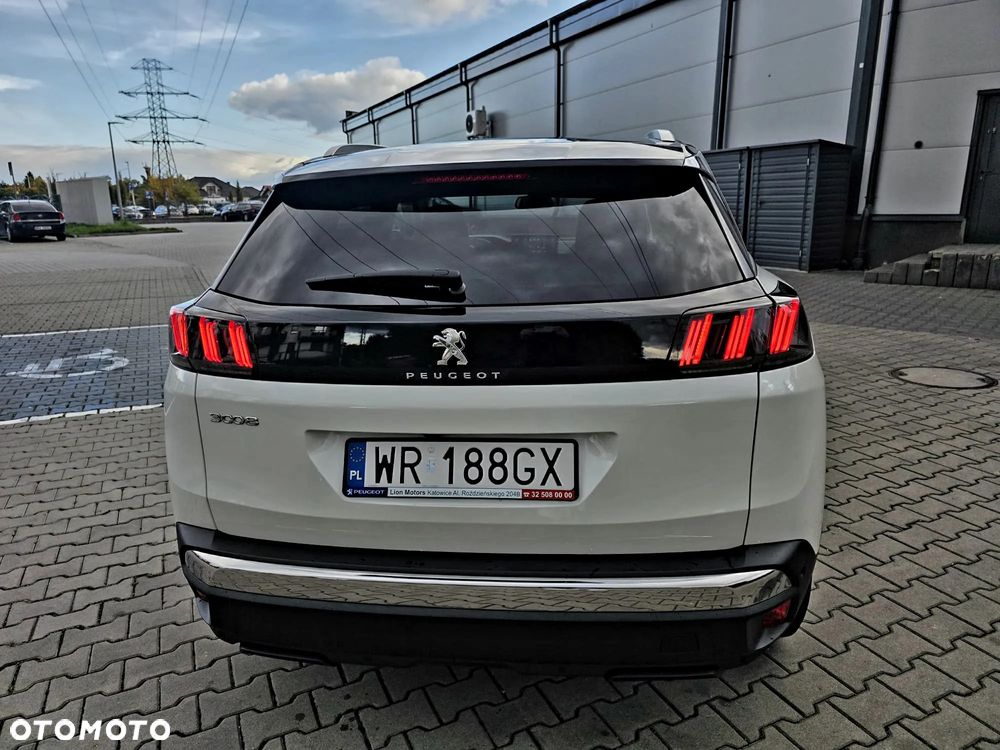 Peugeot 3008 1.2 PureTech Allure S&S - 20