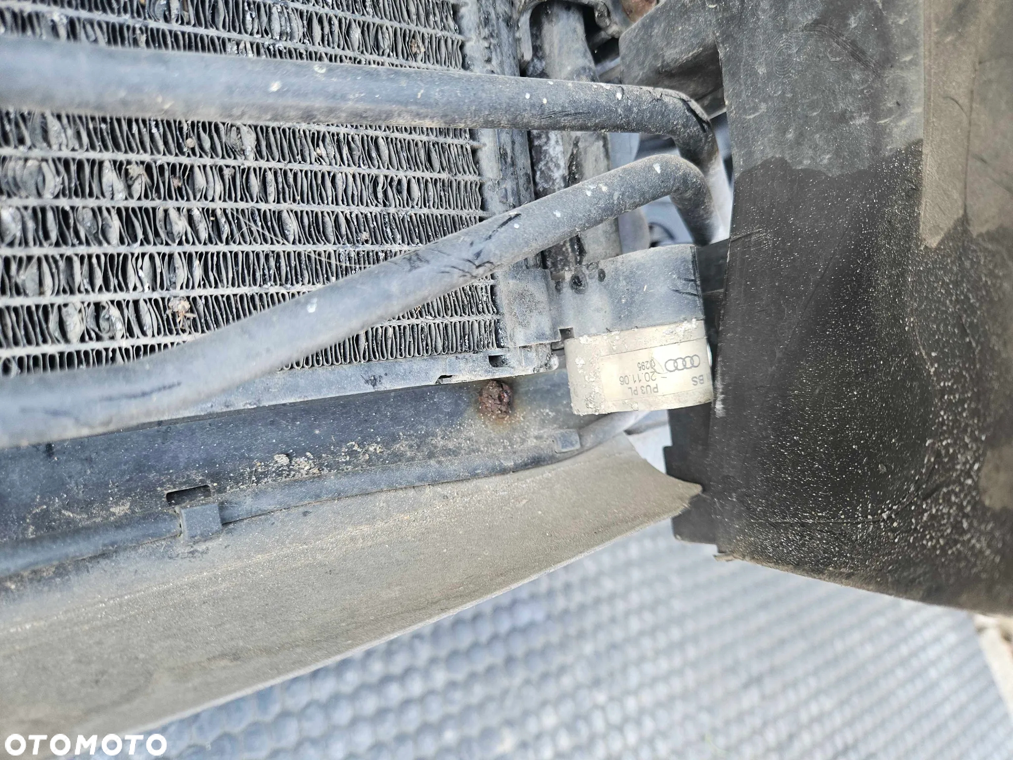 Pas Przedni 8E0805594E Wzmocnienie Czołowe Belka Zderzaka Chłodnice Wentylator 2.0 TDI 140KM AUDI A4 B7 - 13
