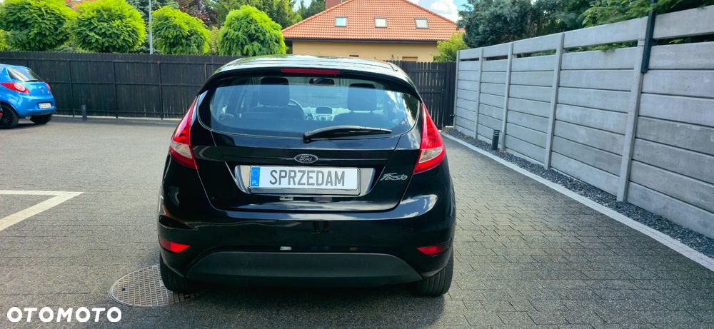Ford Fiesta - 8