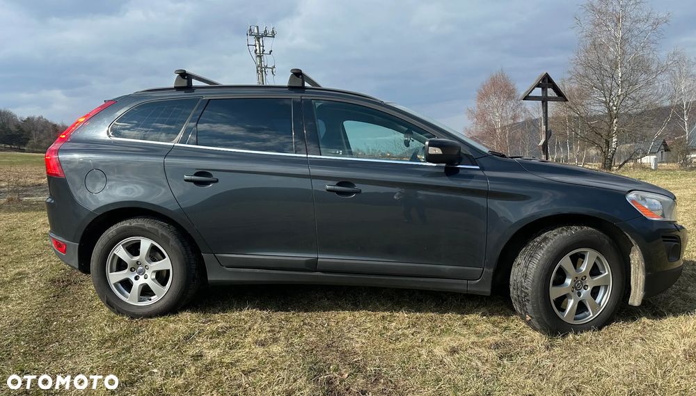 Volvo XC 60 D5 AWD Momentum - 6