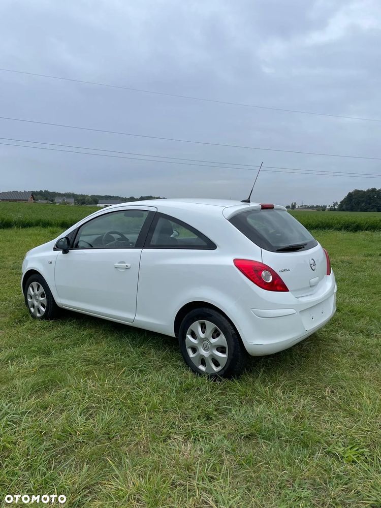 Opel Corsa - 3