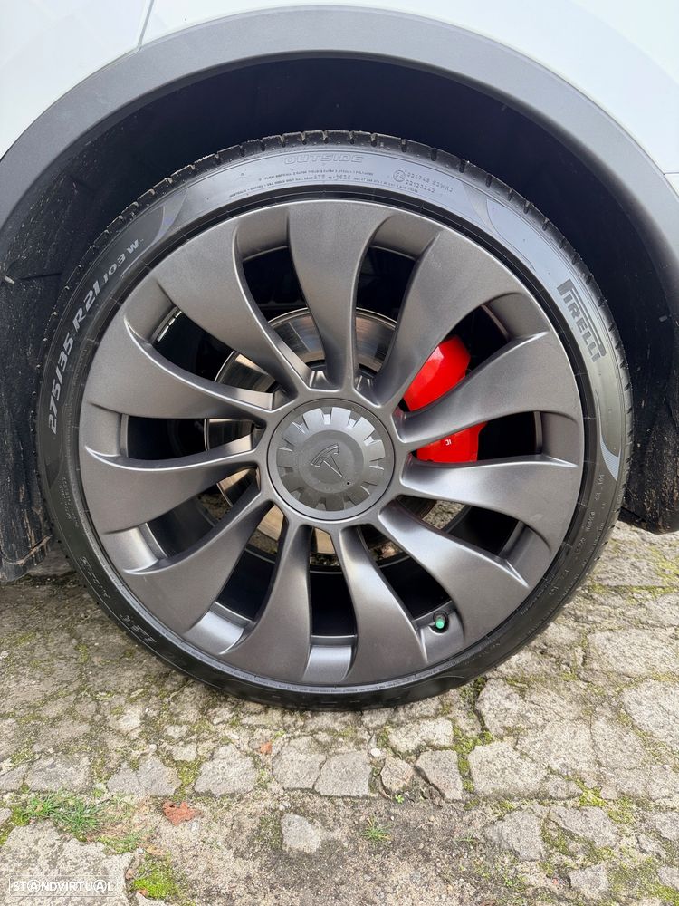 Tesla Model Y Performance Tração Integral - 13
