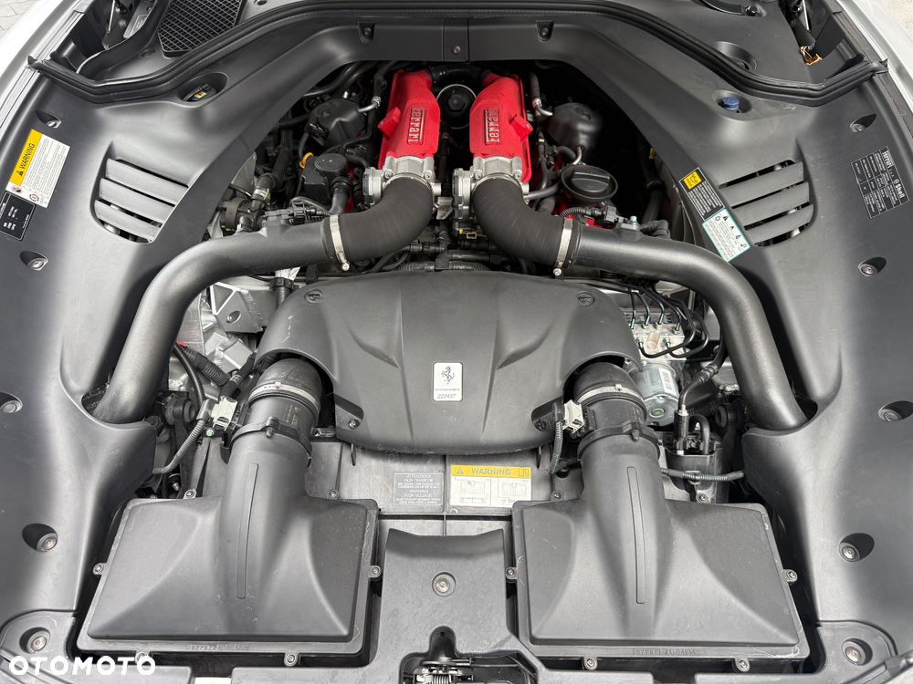 Ferrari California T - 33