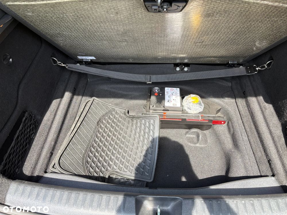 Mercedes-Benz GLA - 7