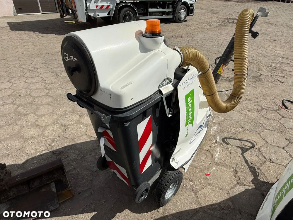 Inny Glutton 2411 Elektric - 2