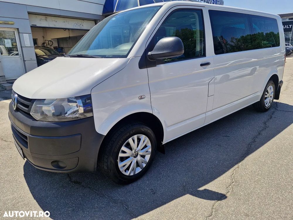 Volkswagen Caravelle - 1