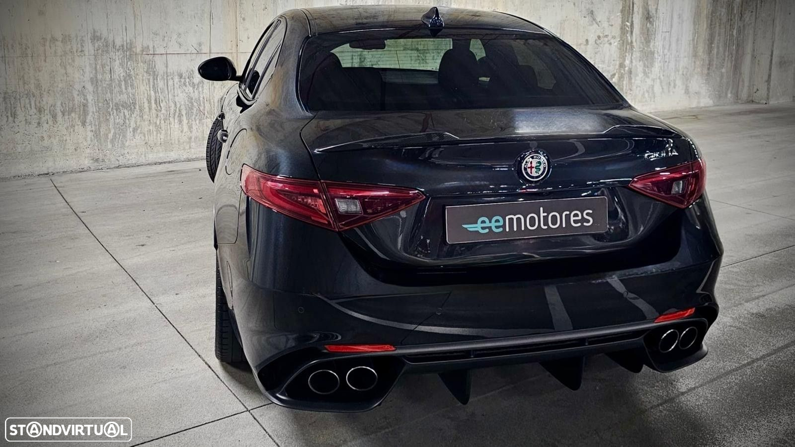 Alfa Romeo Giulia 2.9 Bi-Turbo Quadrifoglio AT8 - 8