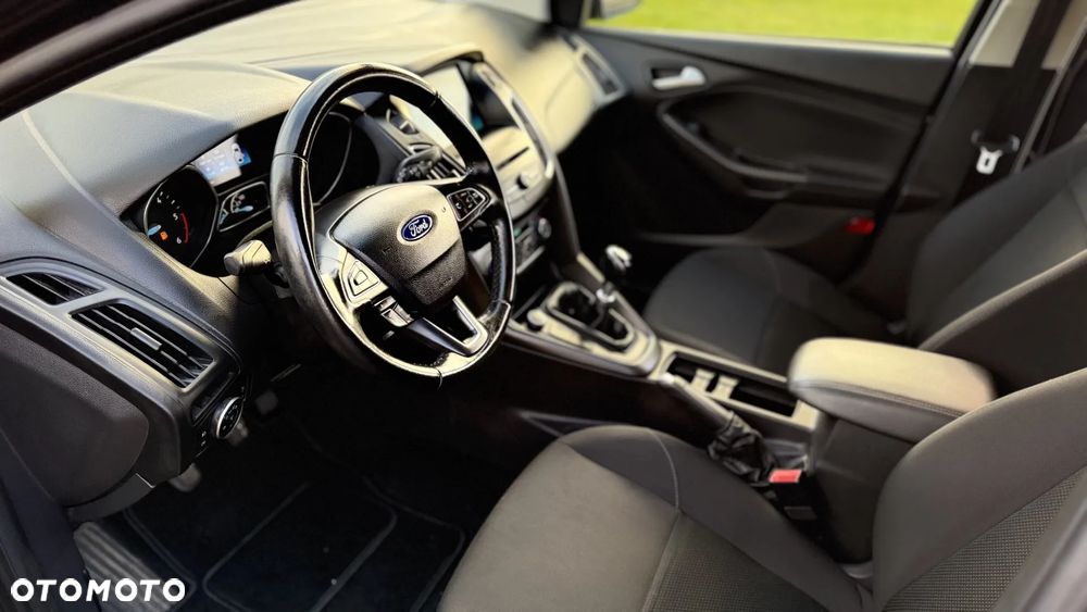 Ford Focus 1.5 TDCi ECOnetic 88g Start-Stopp-System Titanium - 6