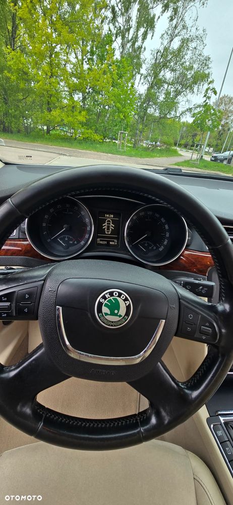 Skoda Superb 2.0 TDI Comfort - 13