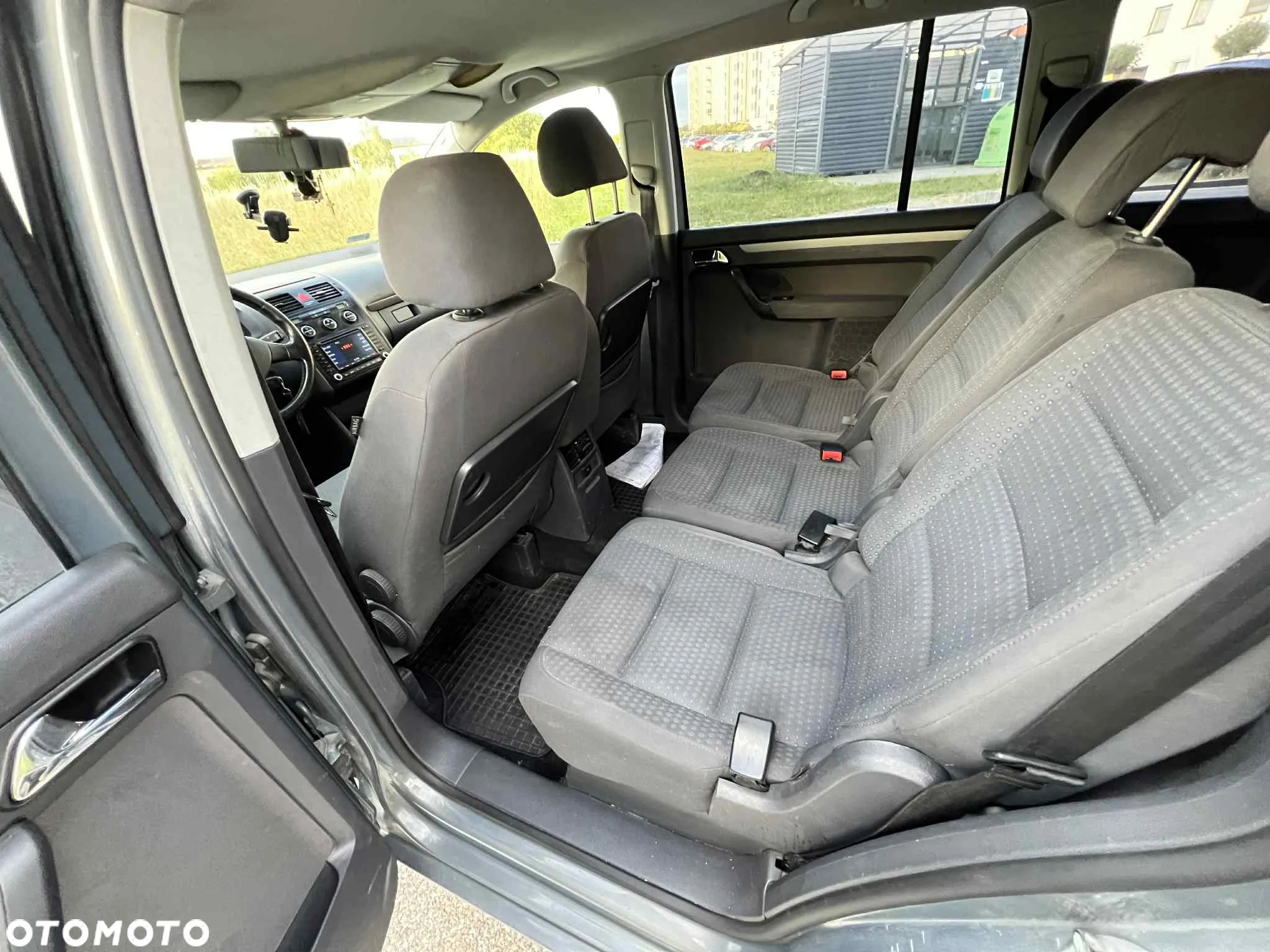 Volkswagen Touran 2.0 TDI Highline DSG - 5