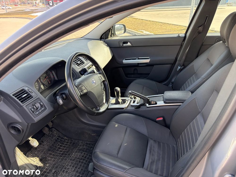 Volvo V50 1.8 - 10